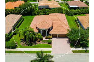 2886 GRAZELAND DR, SARASOTA, FL 34240 Sold 10/28/22