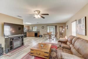 210 65TH ST E, BRADENTON, FL 34203 Sold 08/10/22