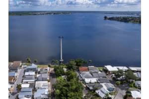 5 PLAZA ST E, BRADENTON, FL 34208 Sold 11/28/22