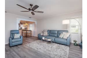 5 PLAZA ST E, BRADENTON, FL 34208 Sold 11/28/22