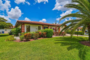 6102 VIVIENDA DR, BRADENTON, FL 34207 Sold 08/31/22