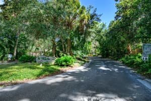1756 Sugarberry Trl, Sarasota, FL 34240, Sold 01/20/23
