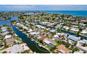 618 DUNDEE LN, HOLMES BEACH, FL 34217 Sold 10/28/22