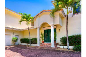 3214 CASEY KEY RD, NOKOMIS, FL 34275 Sold 04/27/23