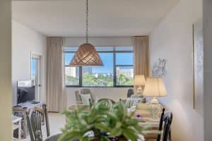 5855 MIDNIGHT PASS RD #723, SARASOTA, FL 34242 Sold 10/17/22