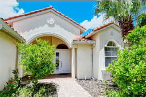 4042 65TH PL E, SARASOTA, FL 34243 Sold 03/01/23