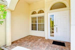 4042 65TH PL E, SARASOTA, FL 34243 Sold 03/01/23