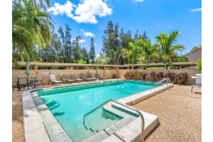 4900 OCEAN BLVD #404, SARASOTA, FL 34242 Sold 09/23/22