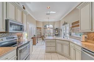 3990 VIA MIRADA, SARASOTA, FL 34238 Sold 09/20/22