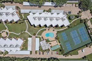 8779 MIDNIGHT PASS RD #203H, SARASOTA, FL 34242 Sold 08/30/22