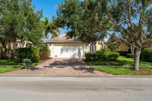 5898 BENEVENTO DR, SARASOTA, FL 34238 Sold 09/12/22