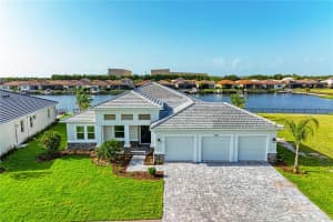 2202 4th St E, Palmetto, FL 34221, Sold 08/26/22