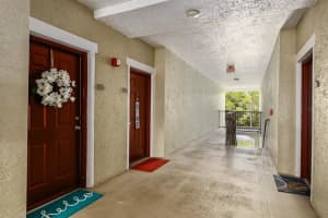 5601 BENTGRASS DR #10-304, SARASOTA, FL 34235 Sold 10/14/22