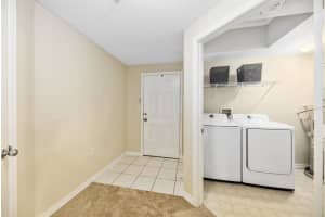 5601 BENTGRASS DR #10-304, SARASOTA, FL 34235 Sold 10/14/22