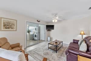 145 Vista Hermosa Cir, Sarasota, FL 34242, Sold 11/29/22