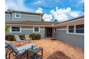 1733 Little Pointe Cir, Sarasota, FL 34231, Sold 10/07/22