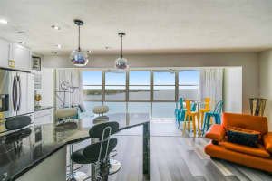 7200 Sunshine Skyway Ln S, St. Petersburg, FL 33711, Sold 09/12/22