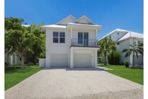6925 Longboat Dr S, Longboat Key, FL 34228, Sold 10/17/22