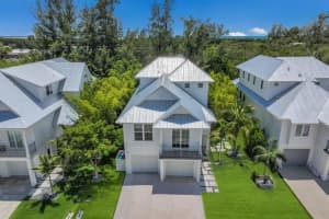 6925 Longboat Dr S, Longboat Key, FL 34228, Sold 10/17/22