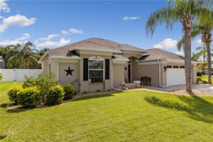 4322 Fairfax Dr E, Bradenton, FL 34203, Sold 10/07/22