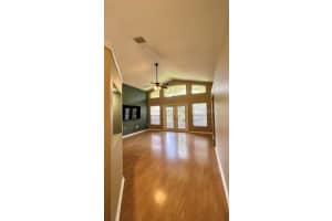 2832 AFTON CIR, ORLANDO, FL 32825 Sold 09/19/22