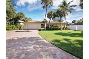 5079 Commonwealth Dr, Siesta Key, FL 34242, Sold 09/12/22
