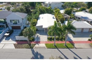 322 JACKSON DR, SARASOTA, FL 34236 Sold 09/14/22