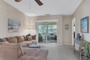5636 GARDEN LAKES DR #5636, BRADENTON, FL 34203 Sold 09/27/22