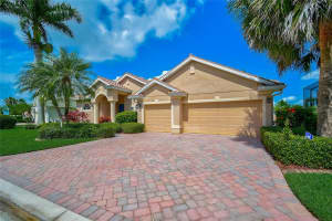 2926 Bravura Lake Dr, Sarasota, FL 34240, Sold 10/14/22
