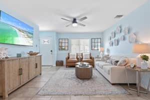 2729 SYDELLE ST, SARASOTA, FL 34237 - MLS#MFRA4543872