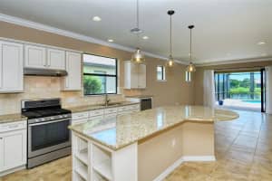 5373 Sundew Dr, Sarasota, FL 34238, Sold 10/17/22