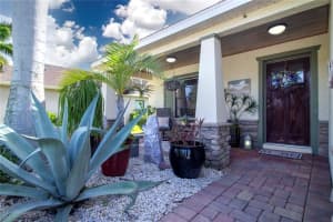 7243 35th Ln E, Sarasota, FL 34243, Sold 09/16/22