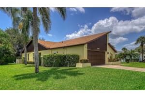 3896 Easton St, Sarasota, FL 34238, Sold 10/25/22