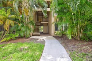 4009 Crockers Lake Blvd, Sarasota, FL 34238, Sold 11/28/22