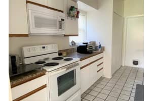 4907 82ND PL E, SARASOTA, FL 34243 Sold 12/23/22