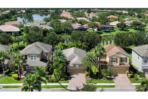 8467 NANDINA DR, SARASOTA, FL 34240 Sold 09/12/22
