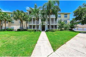 4802 51st St W, Bradenton, FL 34210, Sold 10/03/22