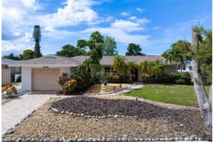 2908 Mayflower St, Sarasota, FL 34231, Sold 10/12/22