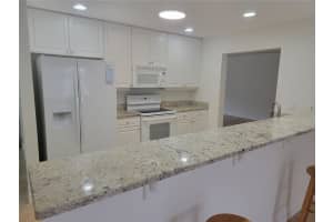 7291 S LEEWYNN DR, SARASOTA, FL 34240 Sold 03/17/23