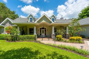 3323 W FOREST LAKE CIR, SARASOTA, FL 34232 Sold 03/14/23