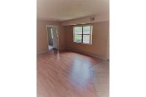 77 WINDTREE LN, WINTER GARDEN, FL 34787 Sold 09/16/22