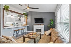 5015 Seville Dr, Sarasota, FL 34235, Sold 09/07/22