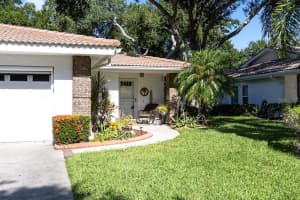 5702 GARDEN LAKES PALM, BRADENTON, FL 34203 Sold 12/13/22