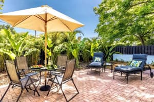 3505 Almeria Ave, Sarasota, FL 34239, Sold 08/29/22