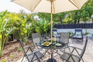 3505 Almeria Ave, Sarasota, FL 34239, Sold 08/29/22