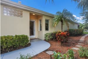 8702 52nd Dr E, Bradenton, FL 34211, Sold 10/05/22