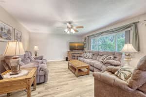 3921 Schwalbe Dr, Sarasota, FL 34235, Sold 10/31/22