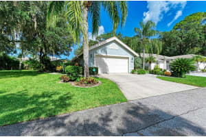 5700 Renzo Ln, Sarasota, FL 34243, Sold 10/07/22