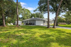 8112 Woodlawn Cir S, Palmetto, FL 34221, Sold 10/21/22