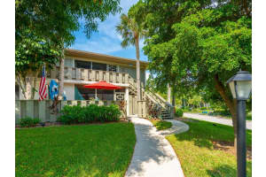 6500 Flotilla Dr, Holmes Beach, FL 34217, Sold 11/15/22
